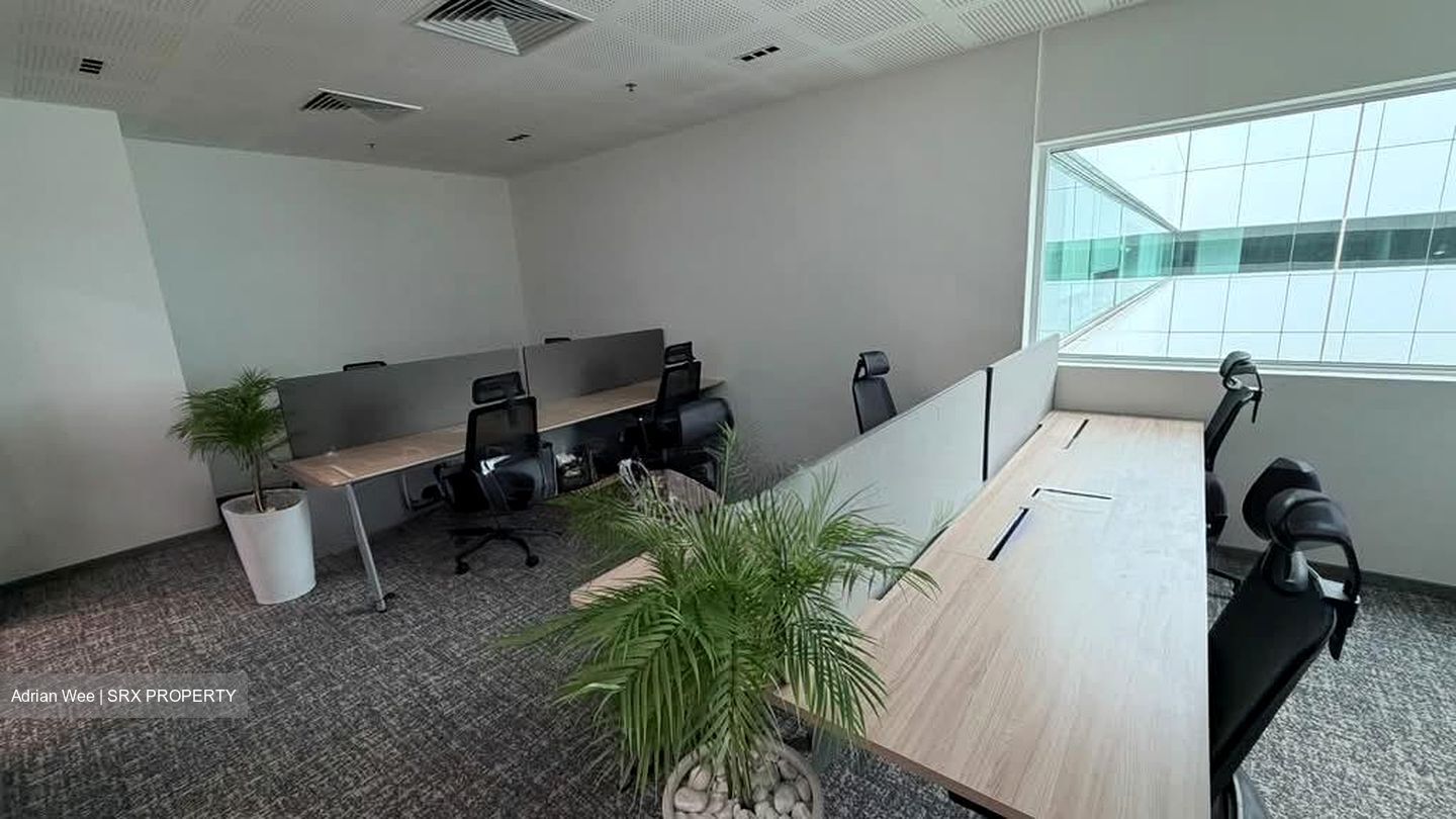 Starhub Green (D14), Office #604225281